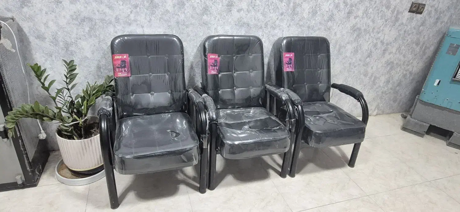 میز و صندلی و گاوصندوق اداری|مبلمان اداری|فولادشهر, مسکن مهر فولادشهر|دیوار