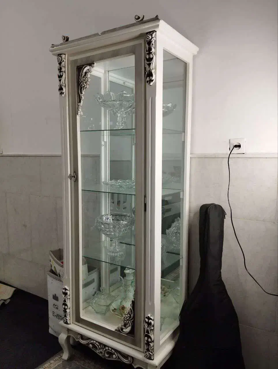 ویترین و بوقه|بوفه، ویترین، کنسول|قم, قلعه کامکار|دیوار