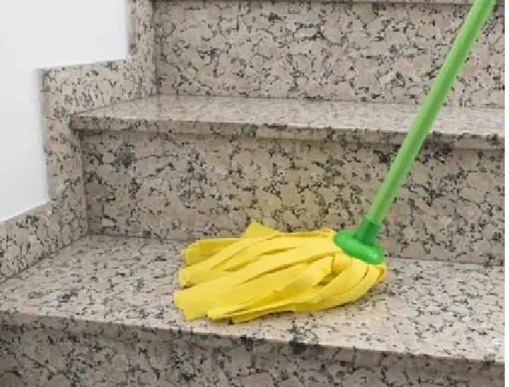 نظافت راه پله و پیلوت حیاط|خدمات نظافت|آمل, |دیوار