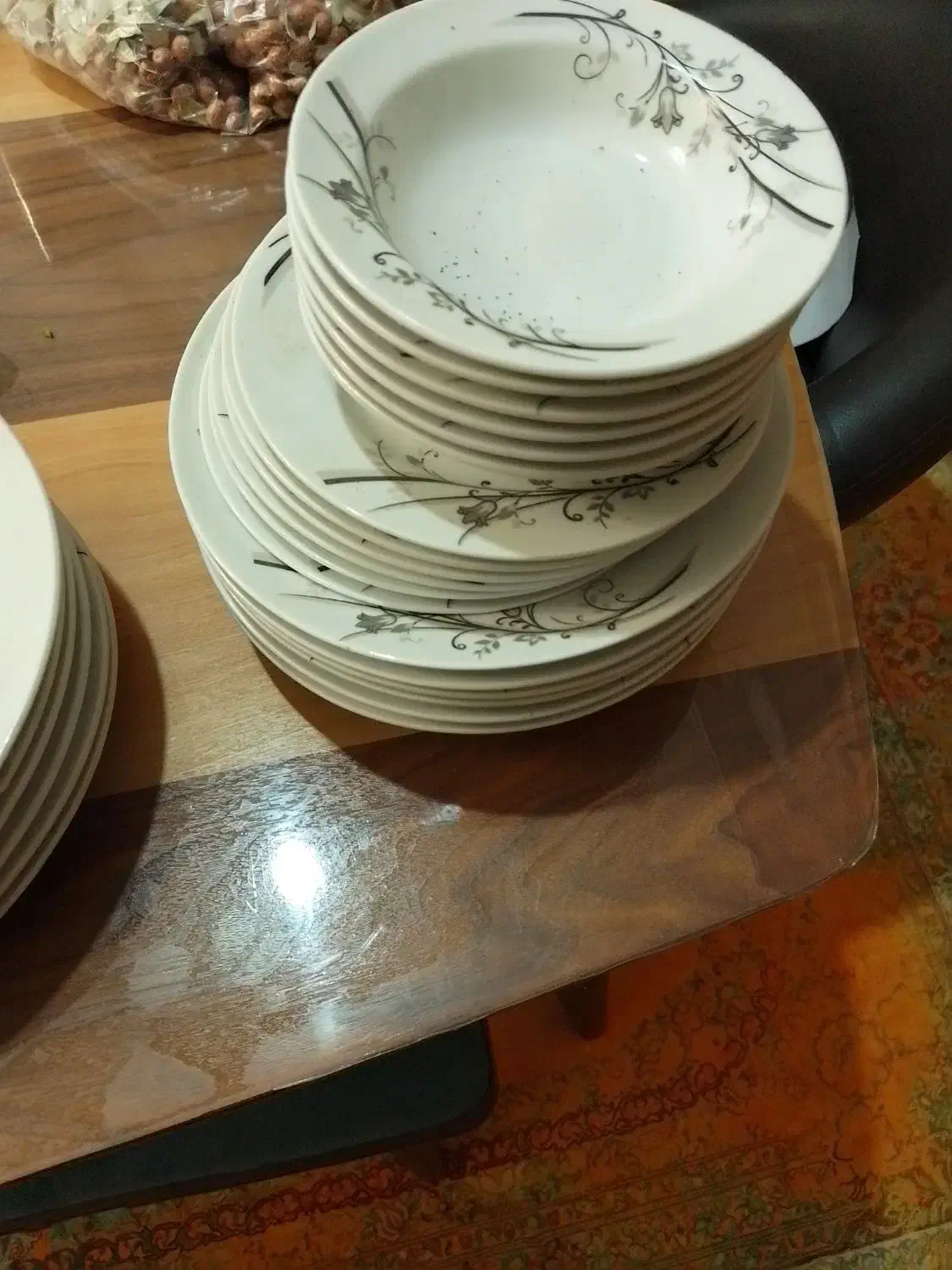 سرویس غذا خوری چینی 24 پارچه|ظروف سرو و پذیرایی|کرمان, |دیوار