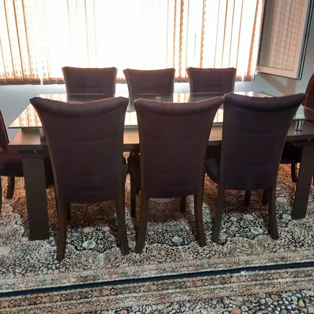 مبل ۷ نفره همراه ناهار خوری ۸ نفره|مبلمان خانگی و میز عسلی|لاهیجان, کوی خزر|دیوار