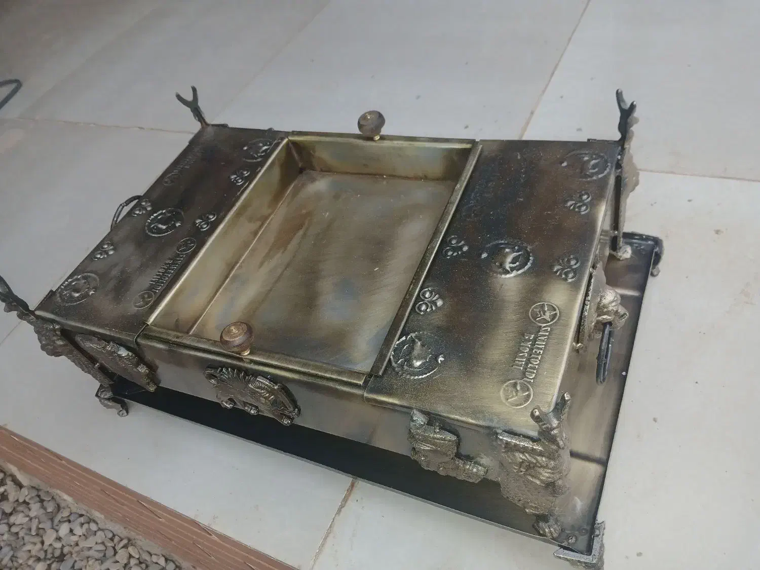 منقل مجلسی|کلکسیون اشیاء عتیقه|شوشتر, |دیوار