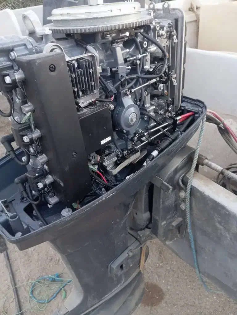 قایق ۸۵|قایق و سایر وسایل نقلیه|بند زرک, |دیوار