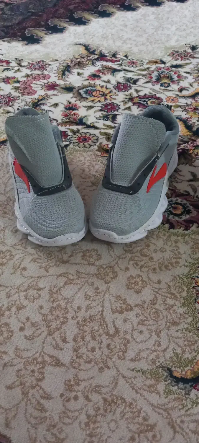 مانتو|کیف، کفش، کمربند|شاهین‌شهر, شهرک گلدیس|دیوار