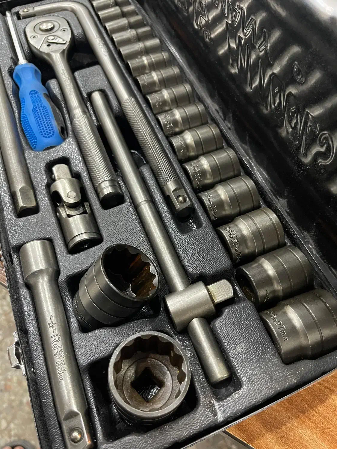 جعبه بکس تاج آلمان فشار قوی درجه یک|ابزارآلات|عسلویه, |دیوار