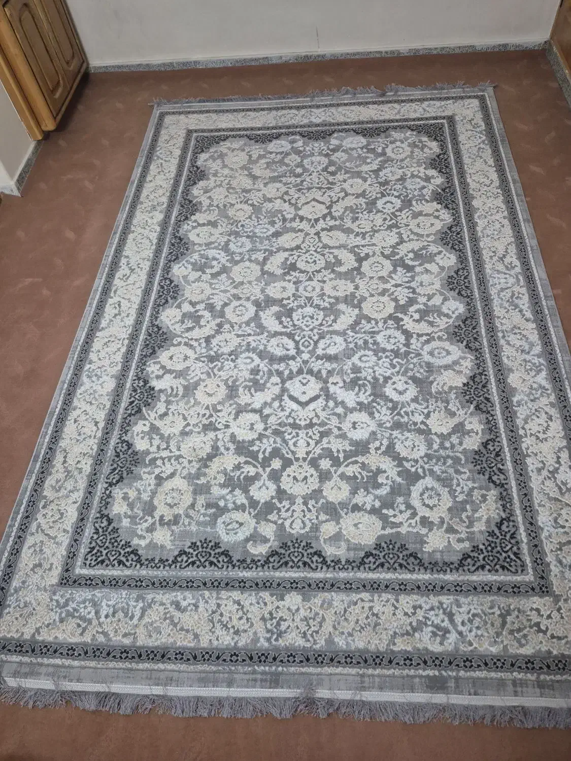 فرش 6 متری نو|فرش|اصفهان, کوی میلاد|دیوار