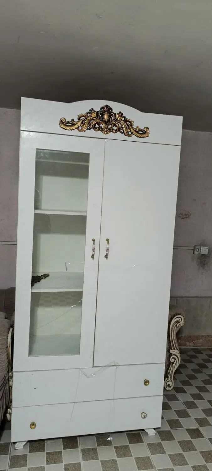 کمد سفید|جاکفشی، کمد، دراور|محمدیه-قزوین, |دیوار