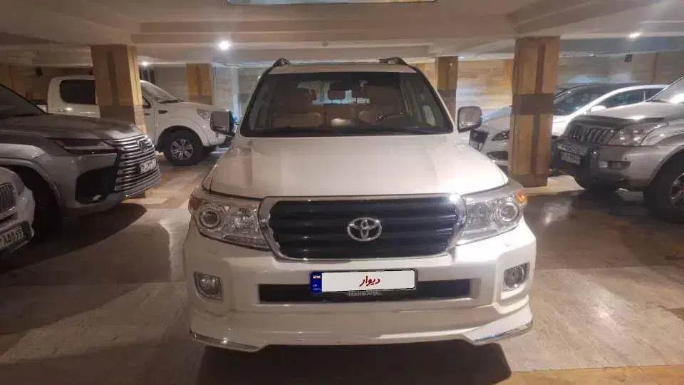 لندکروز تک برگ سند کیلومتر واقعی فنی درجه ۱|خودرو سواری و وانت|تهران, زعفرانیه|دیوار