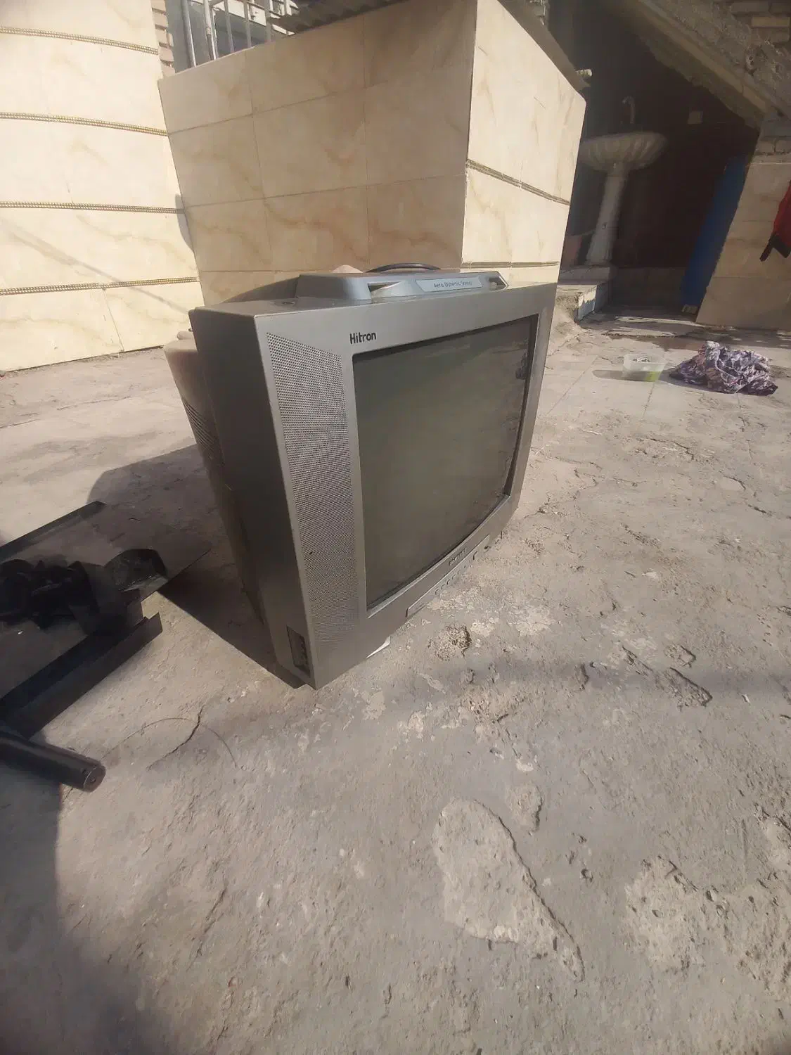 تلویزیون|تلویزیون و پروژکتور|کارون, |دیوار