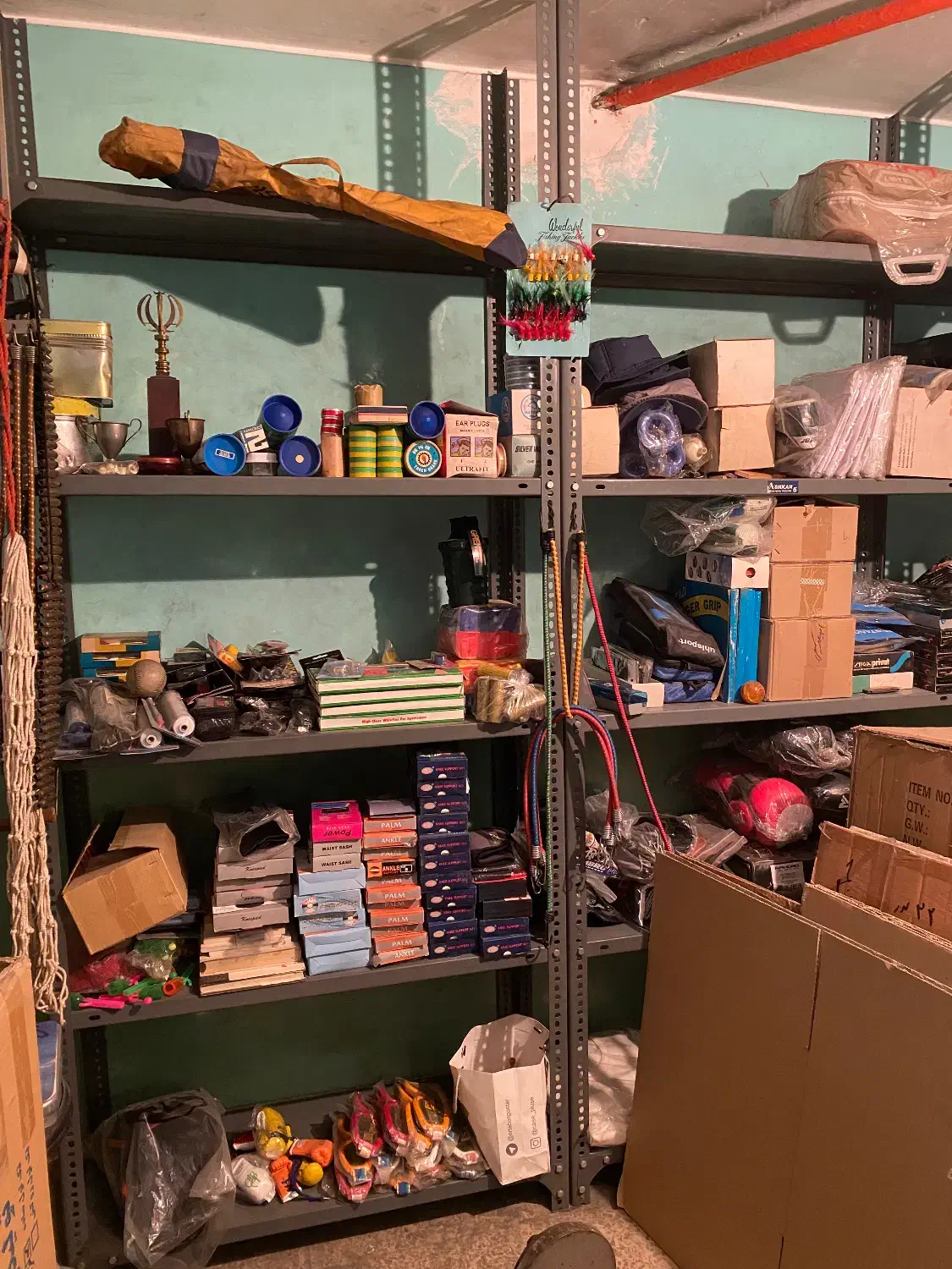 قفسه دزپاد|کتابخانه، شلف، قفسه‌های دیواری|تهران, سلسبیل شمالی|دیوار