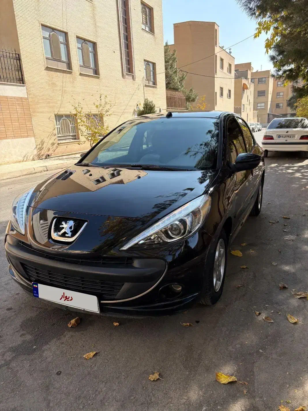 207 اتوماتیک مدل ۹۷|خودرو سواری و وانت|اصفهان, سپاهان‌شهر|دیوار