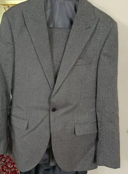 کت و شلوار نو|لباس|بومهن, |دیوار