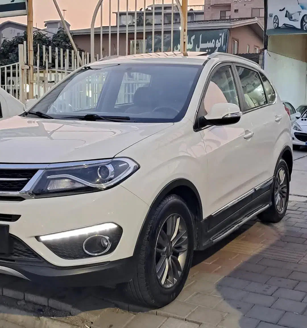 فروش ماشین چینی تیگو ۵ بی رنگ سفید|خودرو سواری و وانت|چمستان, |دیوار