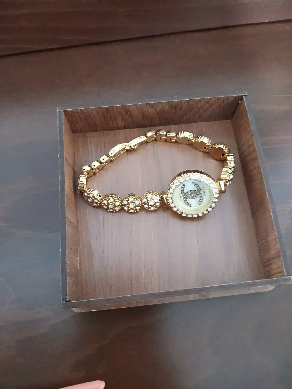 ساعت مجلسی شیک|ساعت|گلبهار, شهر جدید گلبهار|دیوار