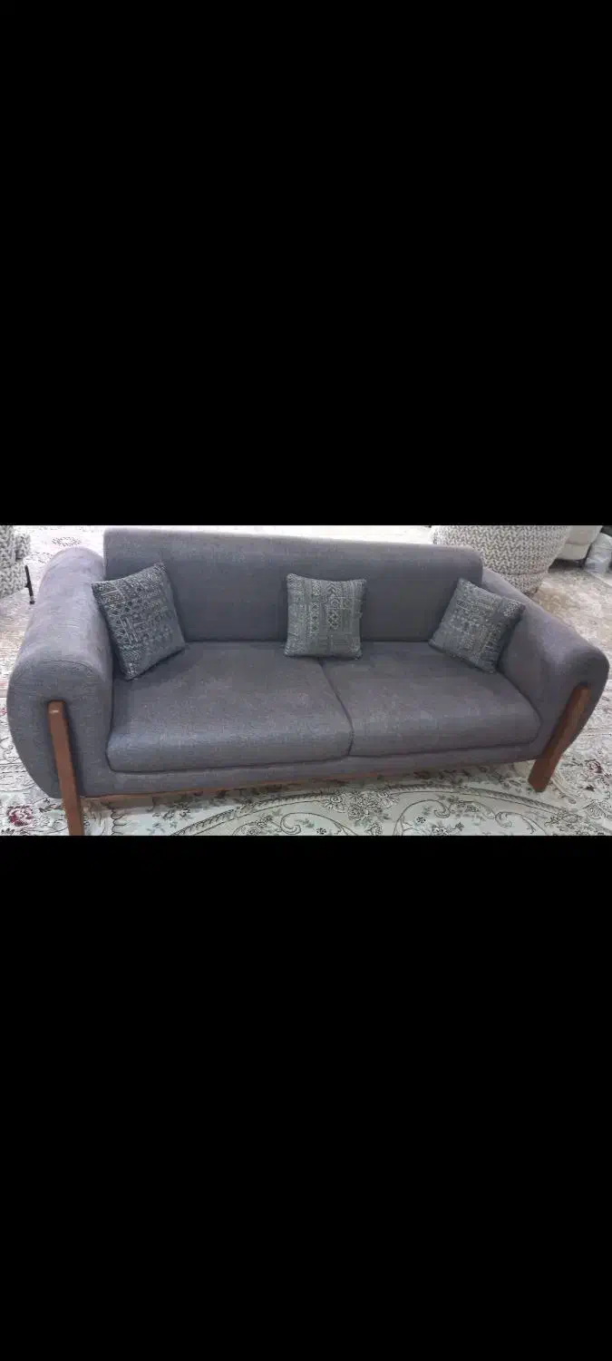 مبلمان 3نفره نوکاملاسالم وتمیز|مبلمان خانگی و میز عسلی|فردیس, منظریه|دیوار