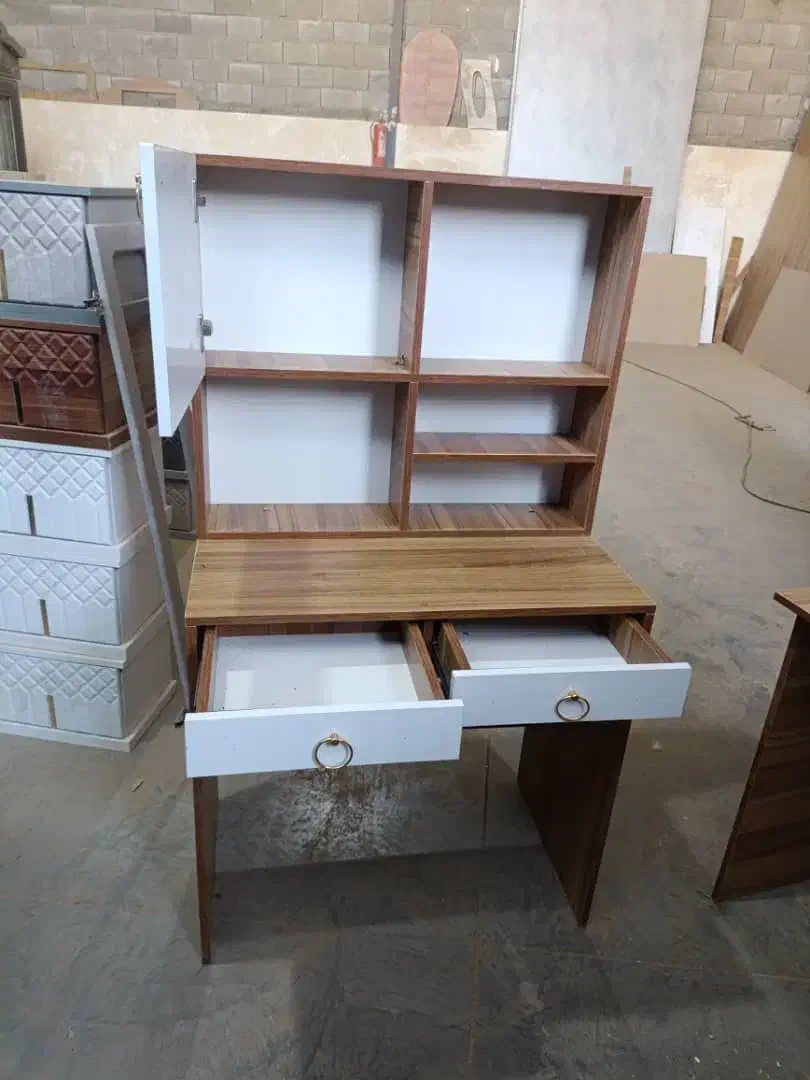 میز تحریر|میز تحریر و کامپیوتر|شیراز, سلطان آباد|دیوار