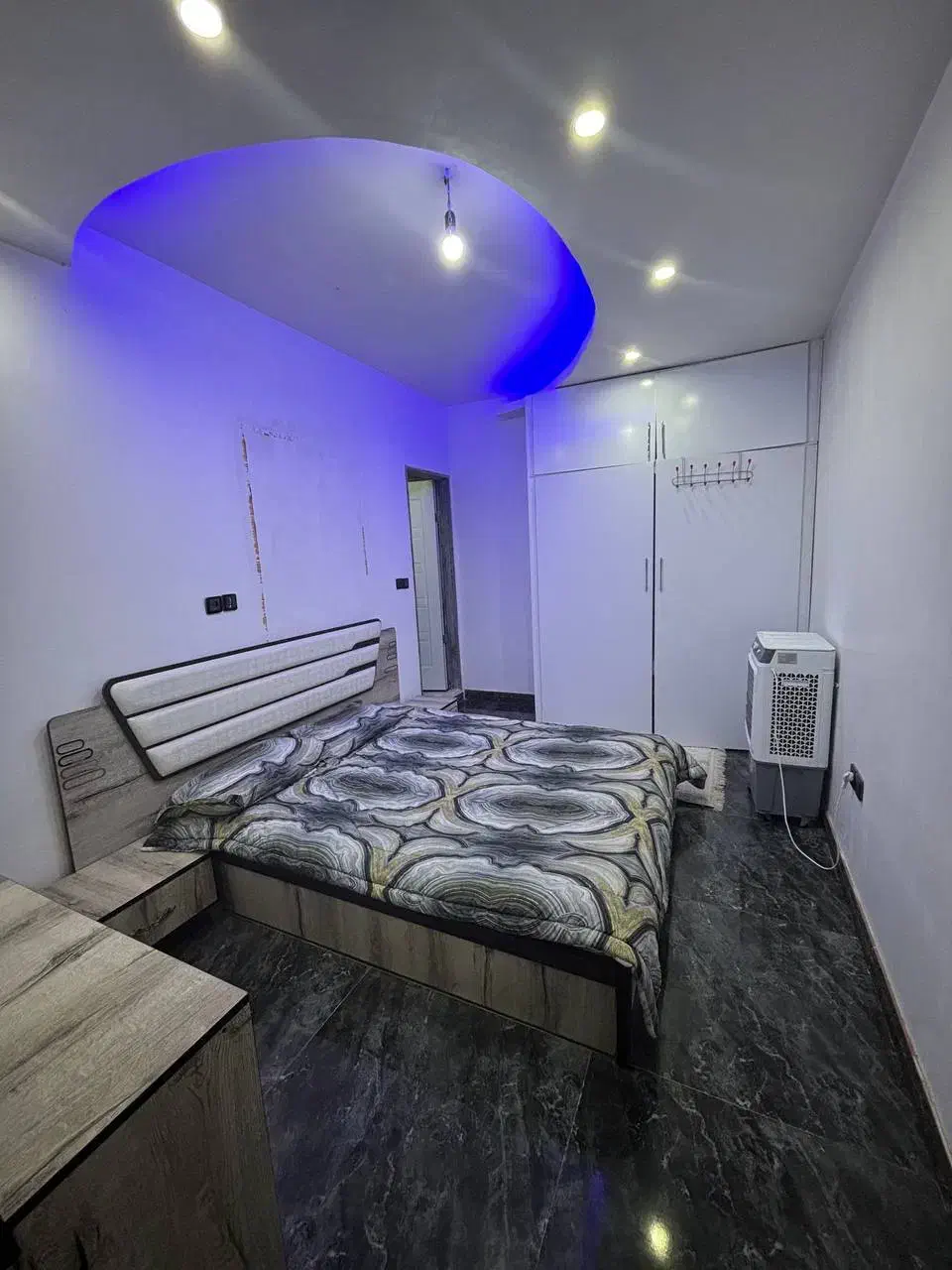 اجاره ویلا و اجاره باغ برای اقامتی دوخوابه|اجارهٔ کوتاه‌مدت ویلا و باغ|فردیس, شهرک ناز|دیوار