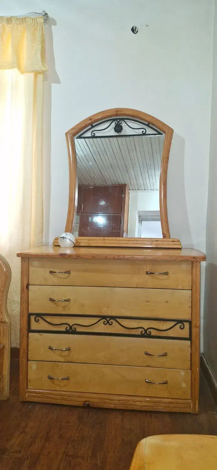 سرویس خواب چوبی به همراه خوشخواب|تخت و سرویس خواب|بندر انزلی, تختی|دیوار