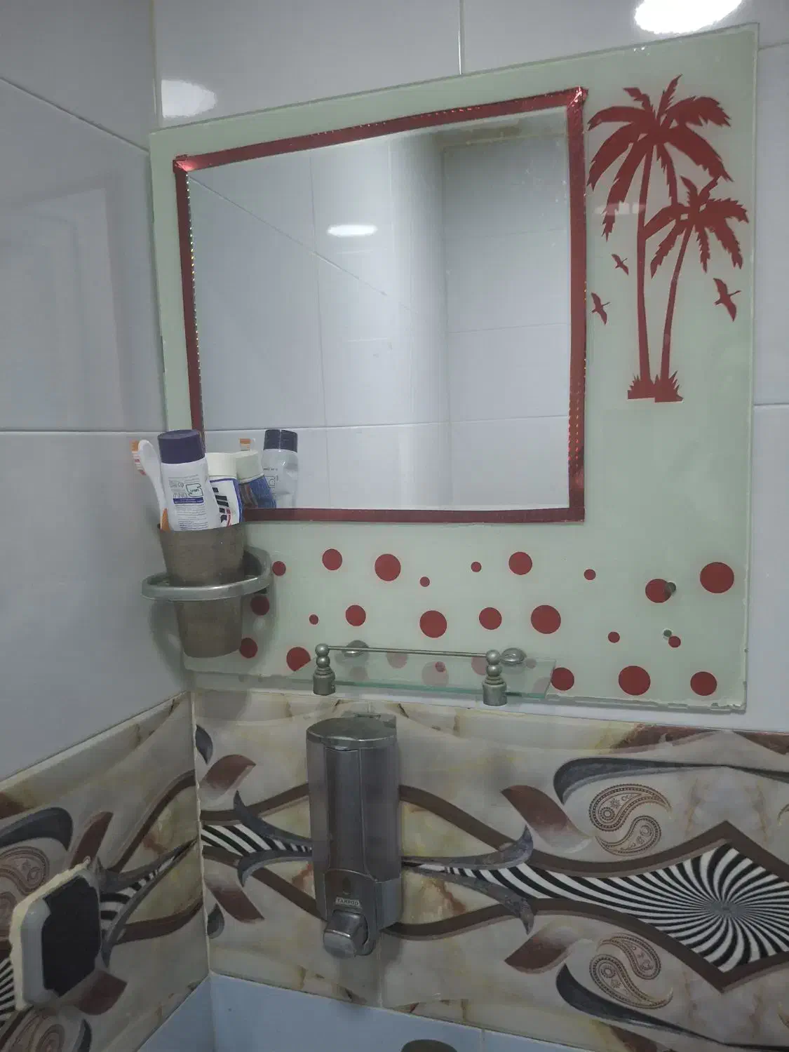 آینه سرویس بهداشتی|لوازم سرویس بهداشتی|اردبیل, |دیوار