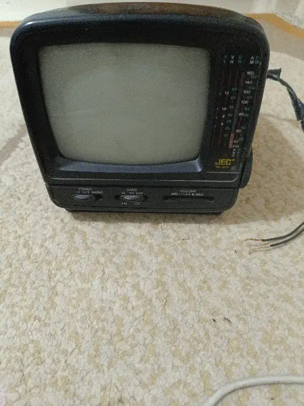 رادیوتلویزیون کلکسیونی|کلکسیون اشیاء عتیقه|اصفهان, برازنده|دیوار