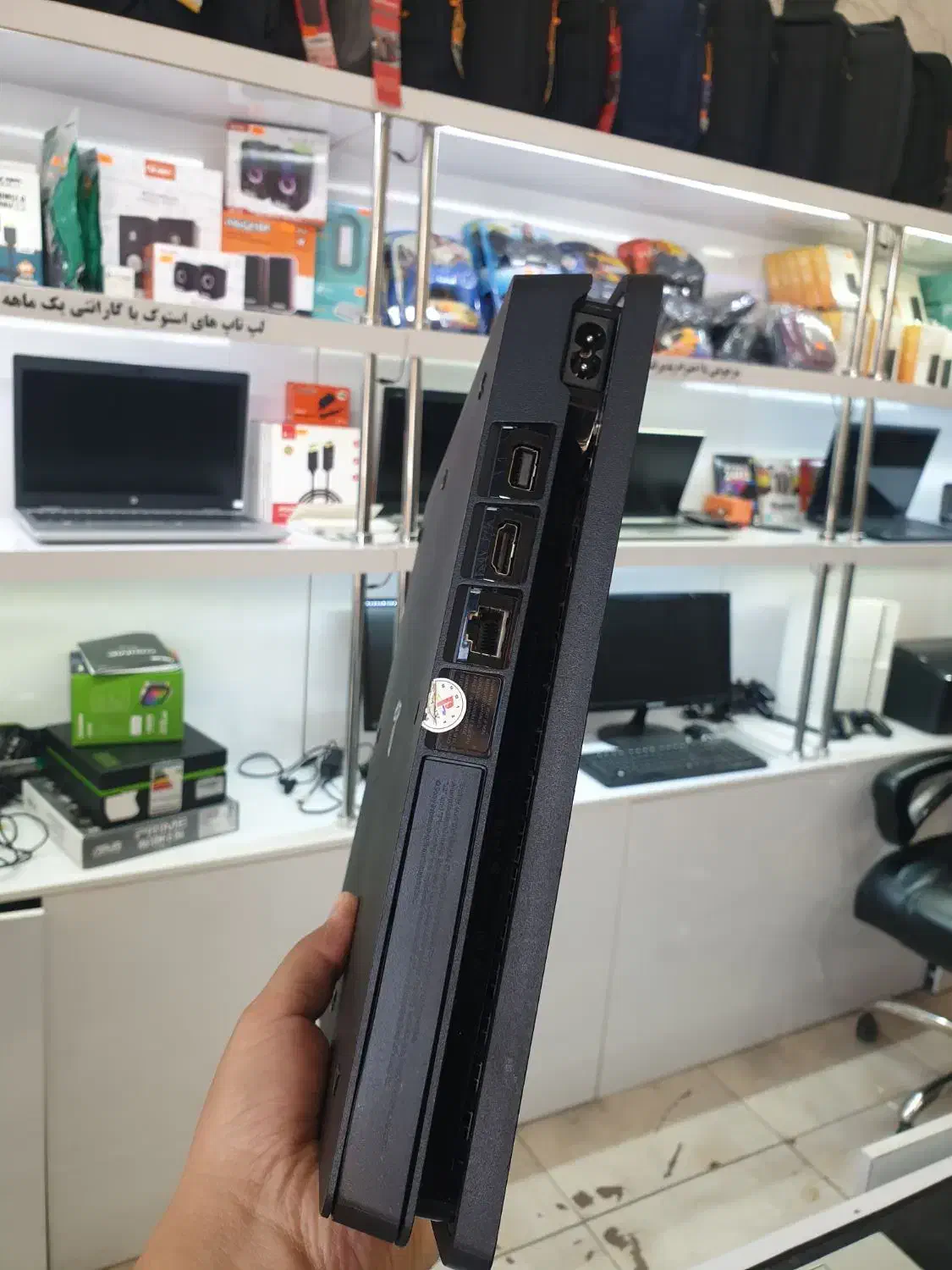 PS4 SLIM در حد نو و کپی خور|کنسول، بازی ویدئویی و آنلاین|محمدیه-قزوین, |دیوار