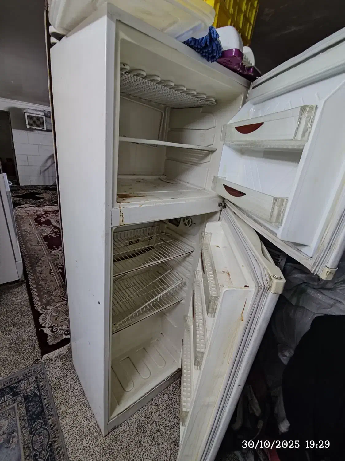 یخچال فریزر دست دو|یخچال و فریزر|زارچ, |دیوار