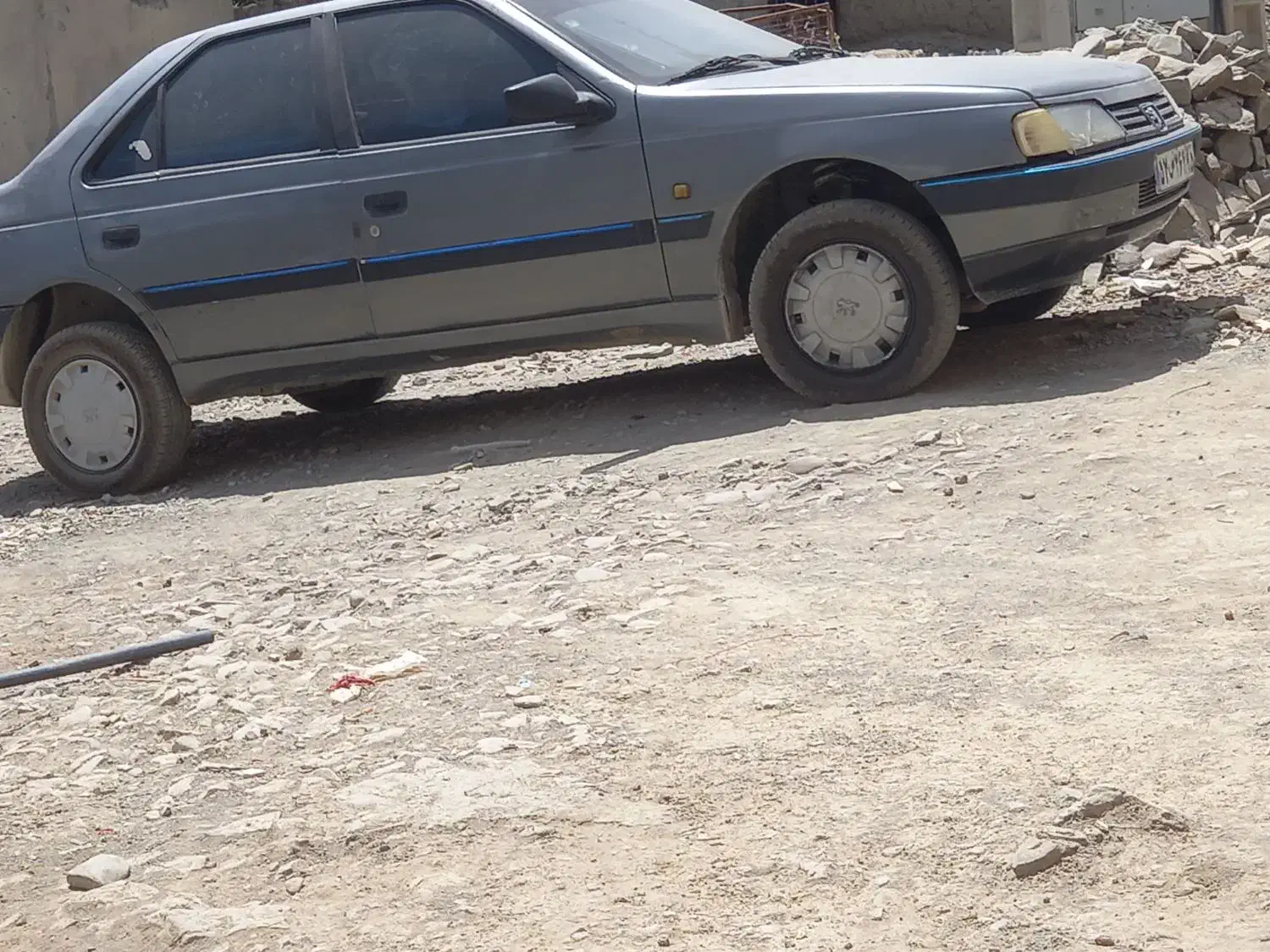 پژو ۴۰۵ فروشی مدل ۹۰|خودرو سواری و وانت|قشم, |دیوار