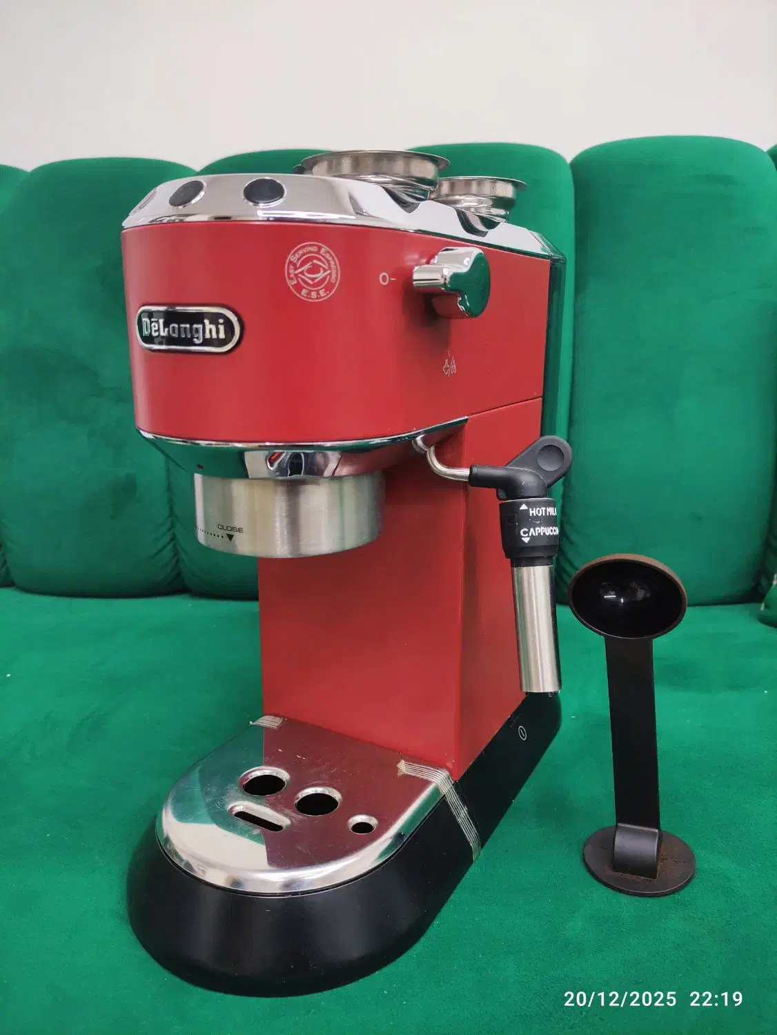 اسپرسو ساز دلونگی قهوه ساز|سماور، چای‌ساز، قهوه‌ساز|رشت, کوی فکوری|دیوار