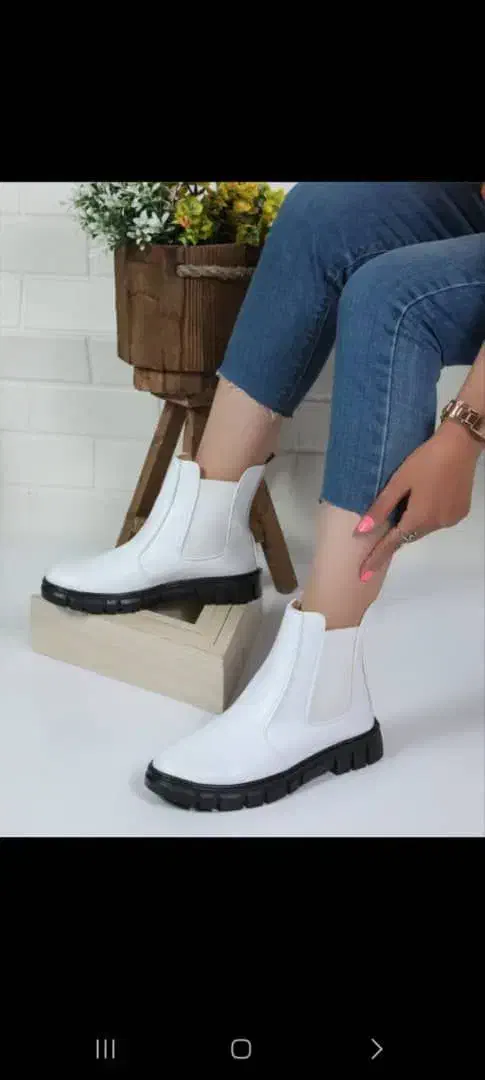 نیم بوت کشی ترند بازار ۳ مدل ورق بزنید|کیف، کفش، کمربند|قم, ارم|دیوار