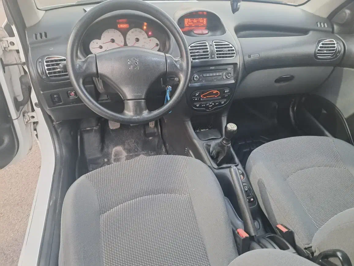 206 اس دی سفید مدل ۹۵ v8|خودرو سواری و وانت|ارومیه, |دیوار