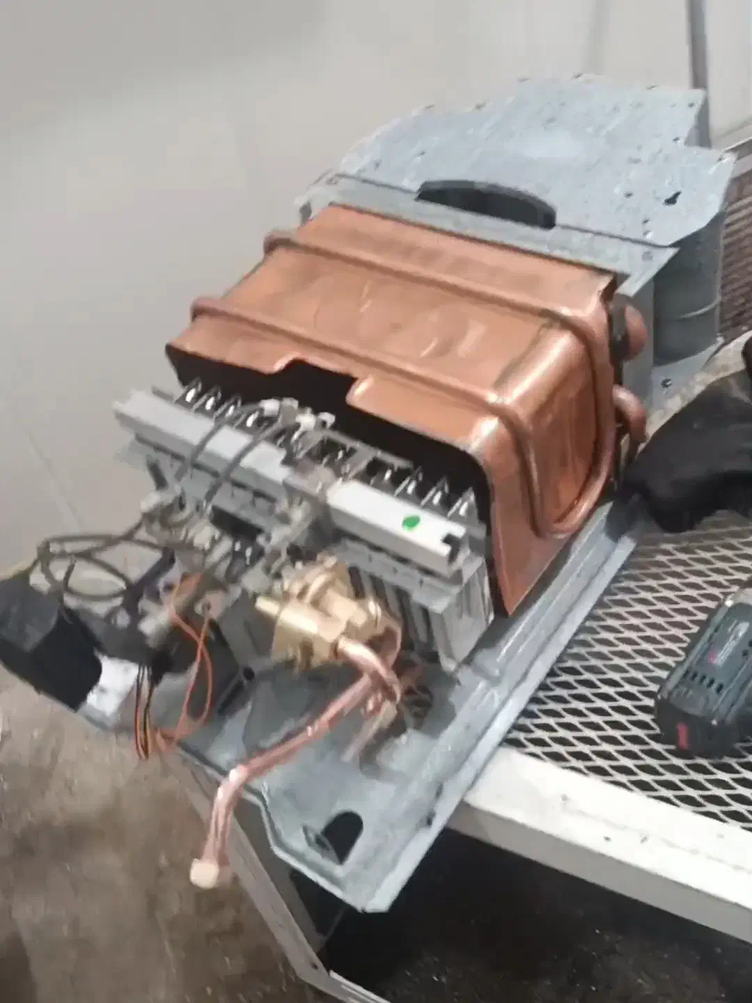 تعمیرات آبگرمکن دیواری|خدمات پیشه و مهارت|خرمشهر, |دیوار