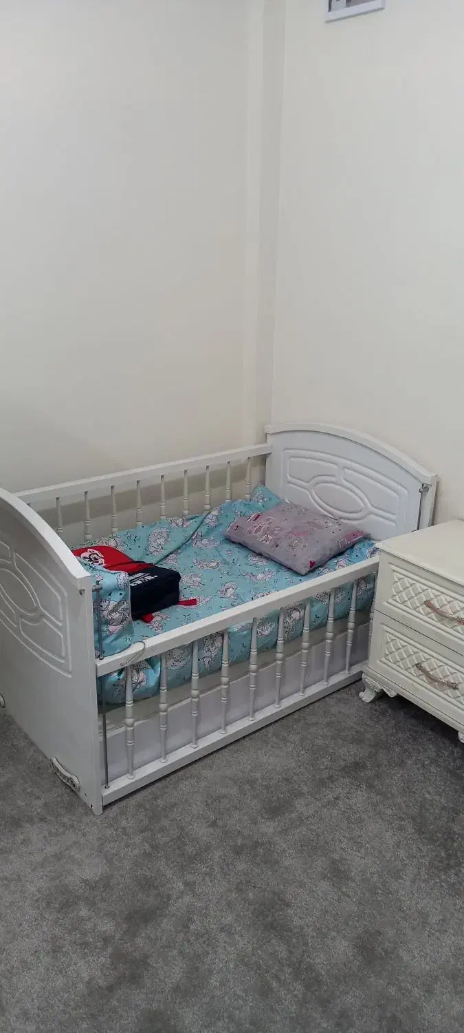 تخت و کمد کودک|تخت و سرویس خواب|مشهد, اقبال|دیوار
