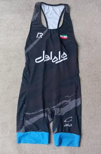 دوبنده کشتی برندRK|لباس|نسیم‌شهر, |دیوار