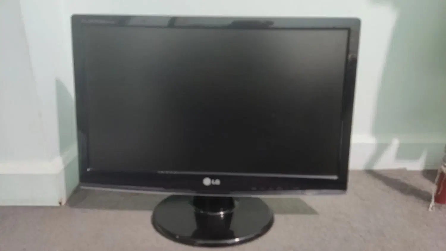 مانیتور 20 اینچ ال جی W2053SQ|قطعات و لوازم جانبی رایانه|کرمانشاه, |دیوار