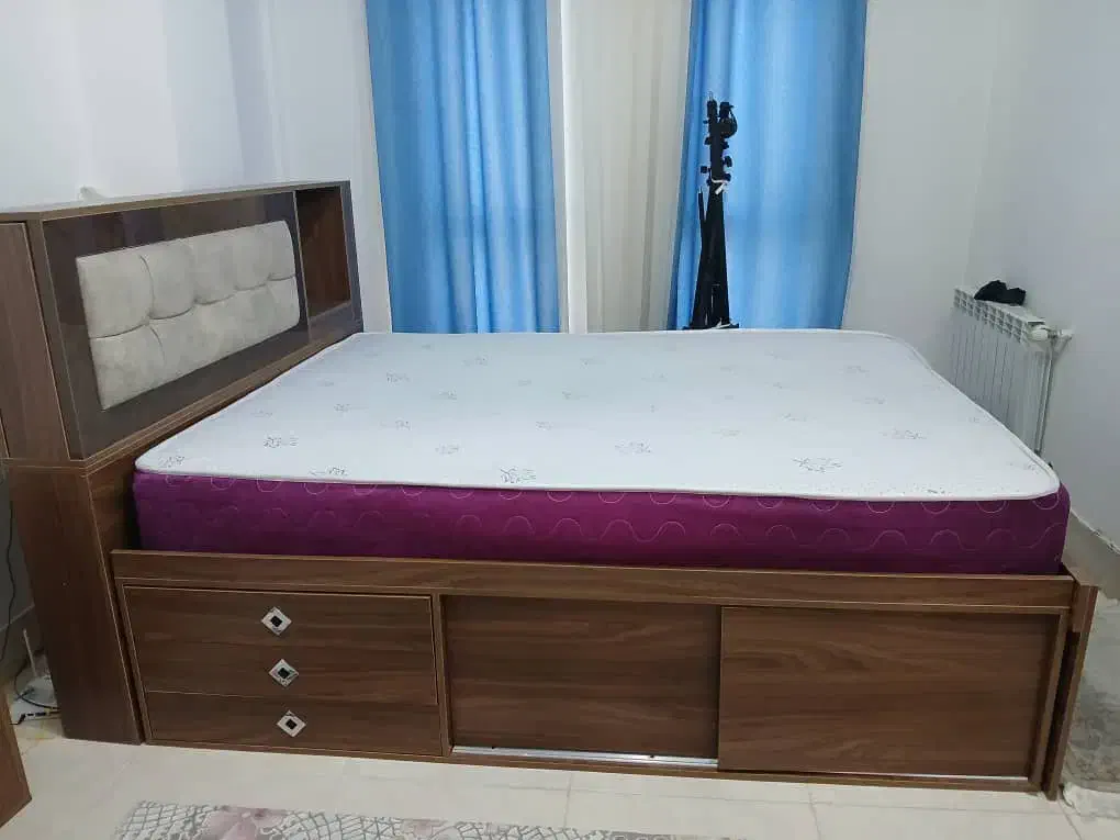 سرویس خواب همش نو زیاد استفاده نشده|تخت و سرویس خواب|اشتهارد, |دیوار