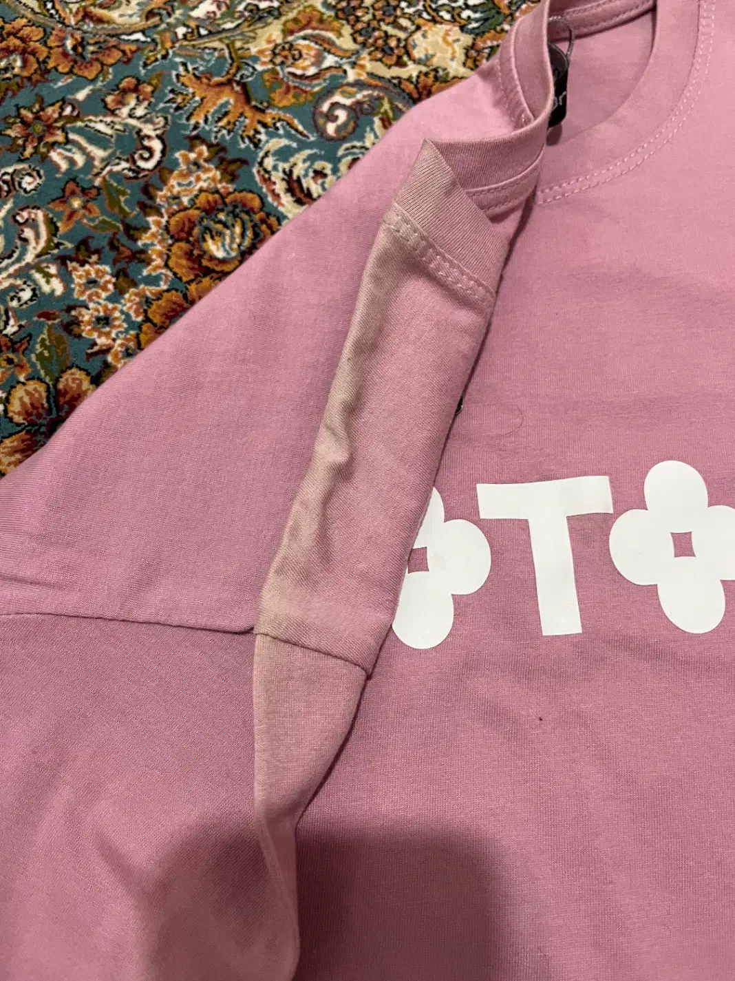 تعدادی تی شرت زنانه|لباس|شیراز, دشت چنار|دیوار