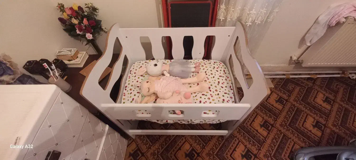 تخت خواب گهواره ای نوزاد (تخت بغل تخت مادر)|تخت و صندلی بچه|رشت, باهنر|دیوار