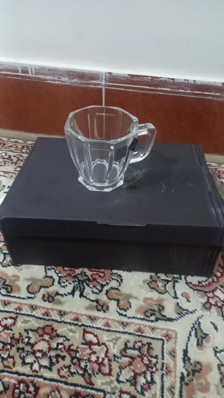 ۴ دس پارچ ولیوان و۴ دس استکان چای خوری|ظروف سرو و پذیرایی|کوهدشت, |دیوار