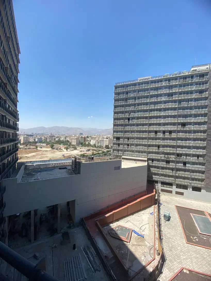 ۱۳۰ متر ۲ خواب قرارداد ۱۸ ماهه افق اکباتان