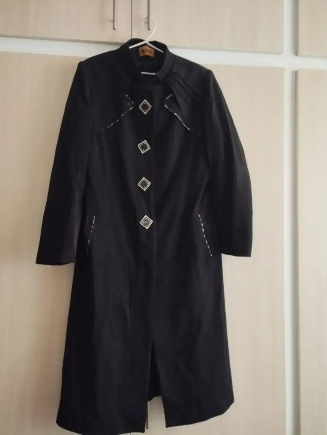 بارانی و پالتو زنانه به رنگ مشکی در حد نو|لباس|اردبیل, |دیوار