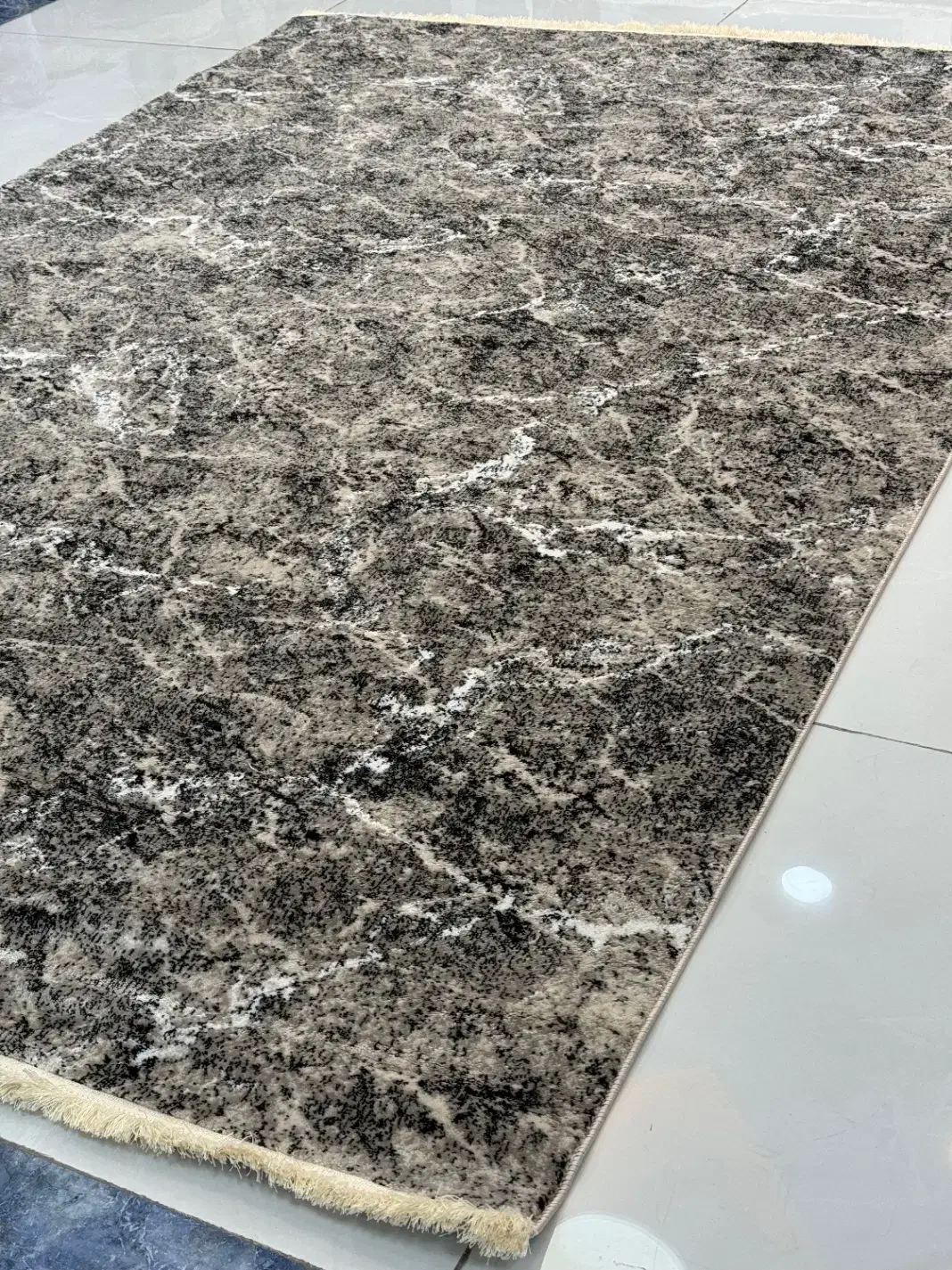 فرش مدرن طوسی مشکی سفید|فرش|گرگان, |دیوار