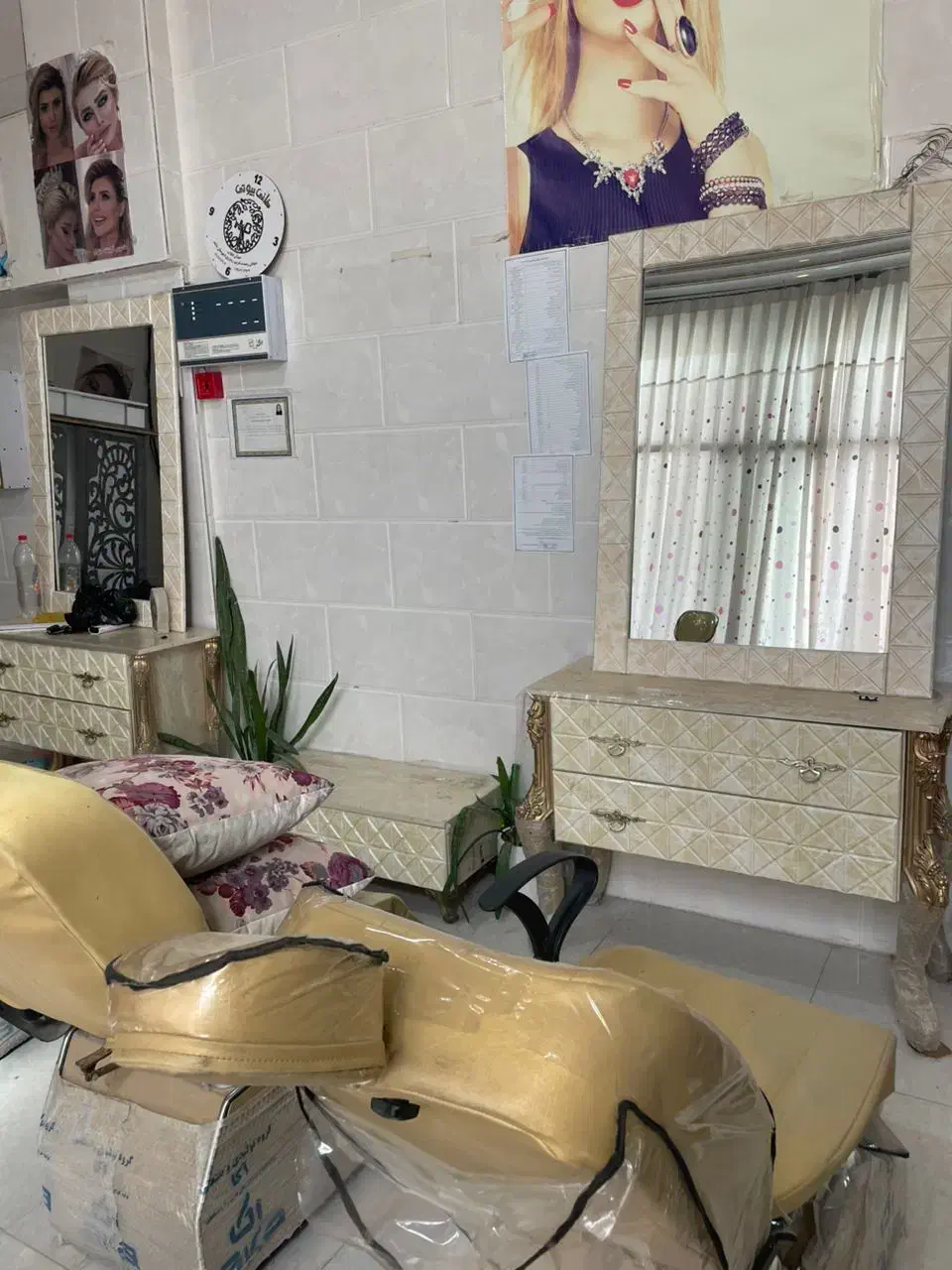 وسایل آرایشگاه|آرایشگاه و سالنهای زیبایی|کازرون, |دیوار