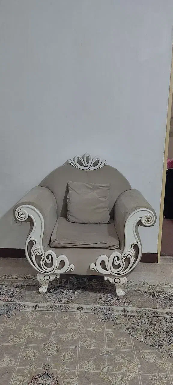 مبلمان و میز غذاخوری|مبلمان خانگی و میز عسلی|فومن, |دیوار