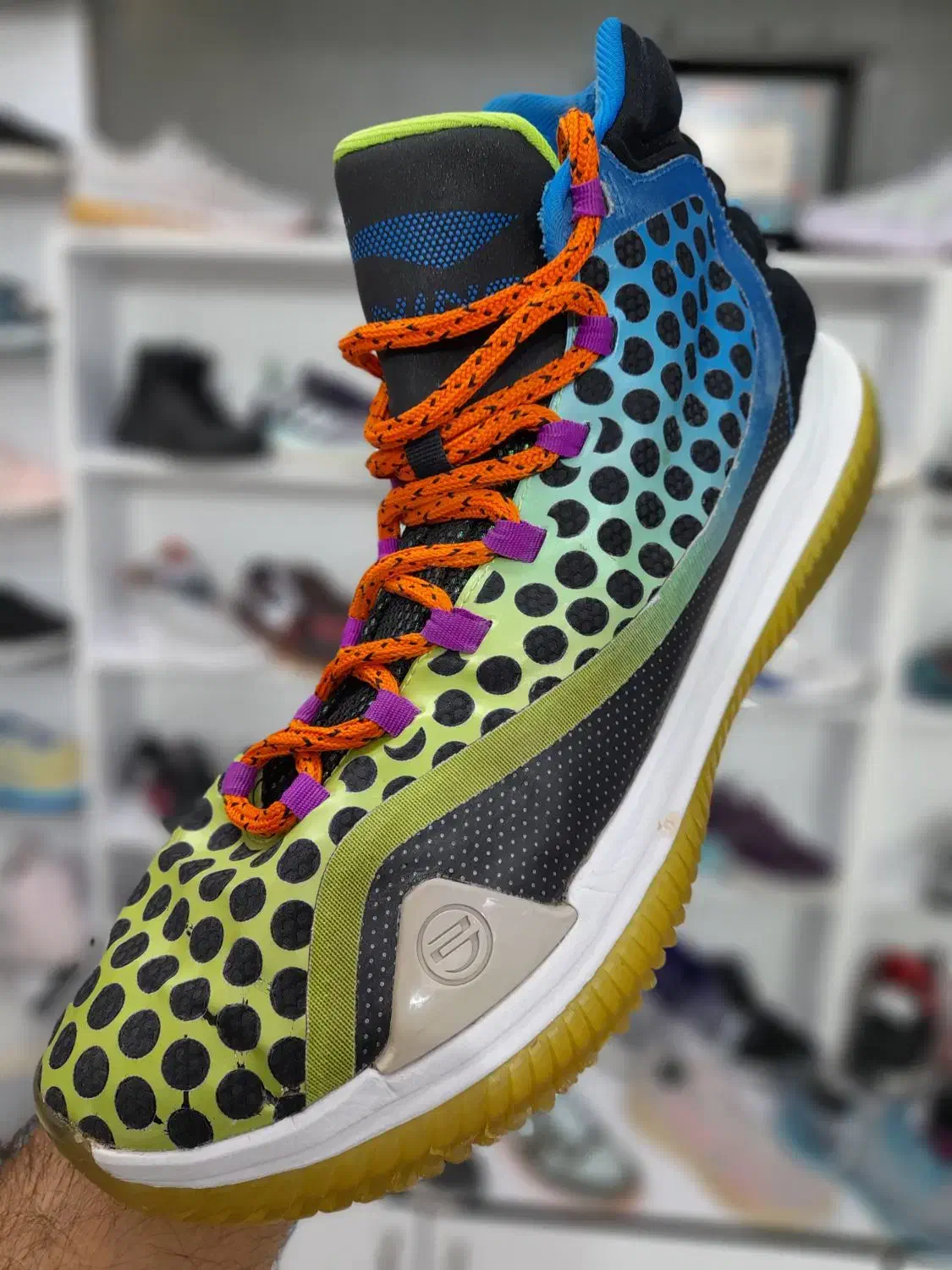 کفش فوتبال/کشتی/بسکتبال کتونی اورجینال استوک|کیف، کفش، کمربند|شاهینشهر, فردوسی|دیوار