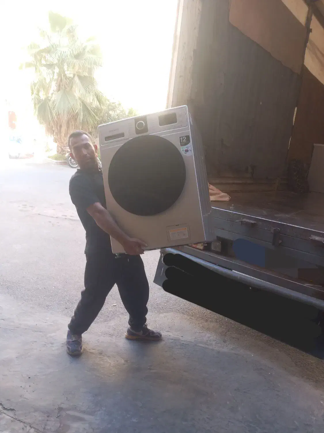 حمل ونقل با نیسان وخاور  باربری حمل باراثاثکشی|خدمات حمل و نقل|کاشان, فین کوچک|دیوار