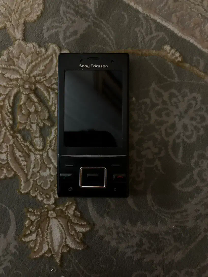 گوشی موبایل سونی اریکسون کشویی فرووش فوری پول نیاز|موبایل|اصفهان, باغ فردوس|دیوار