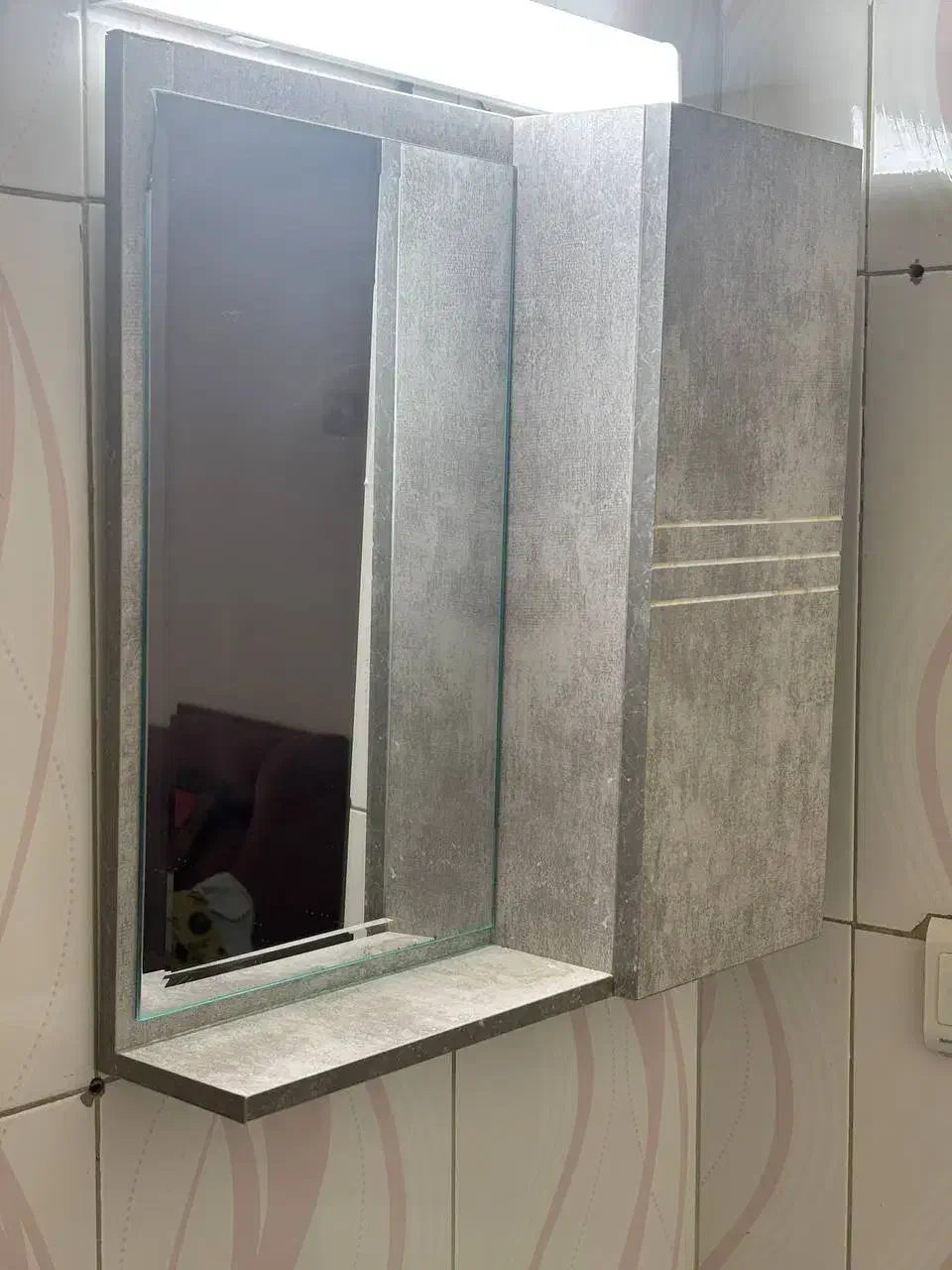 آینه و باکس دستشویی|لوازم سرویس بهداشتی|اسلام‌شهر, مسکن مهر اسلاشهر (شهرک امام خمینی)|دیوار