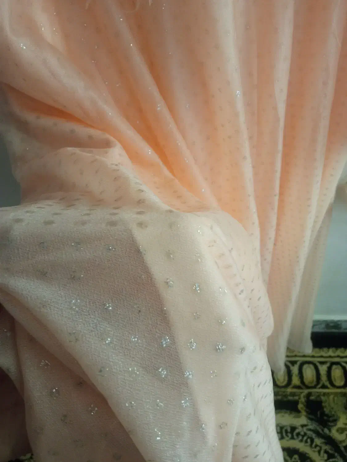 لباس مجلسی|لباس|کبودرآهنگ, |دیوار