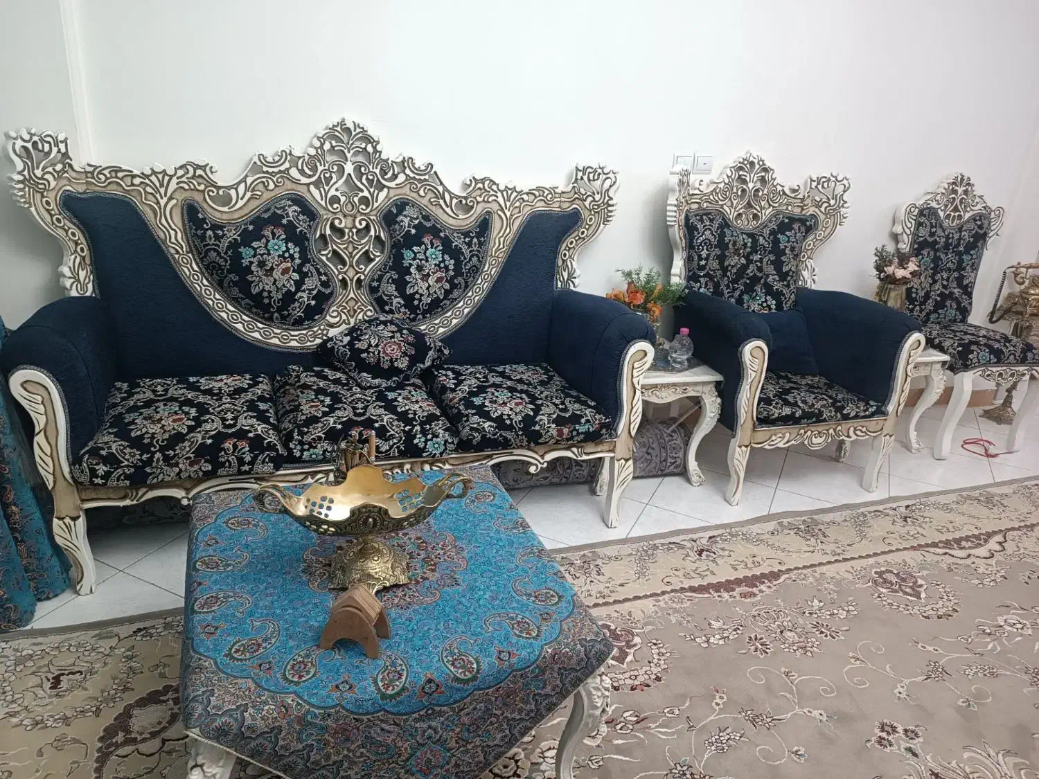 نه نفره سلطنتی|مبلمان خانگی و میز عسلی|اندیشه, اندیشه فاز ۴|دیوار