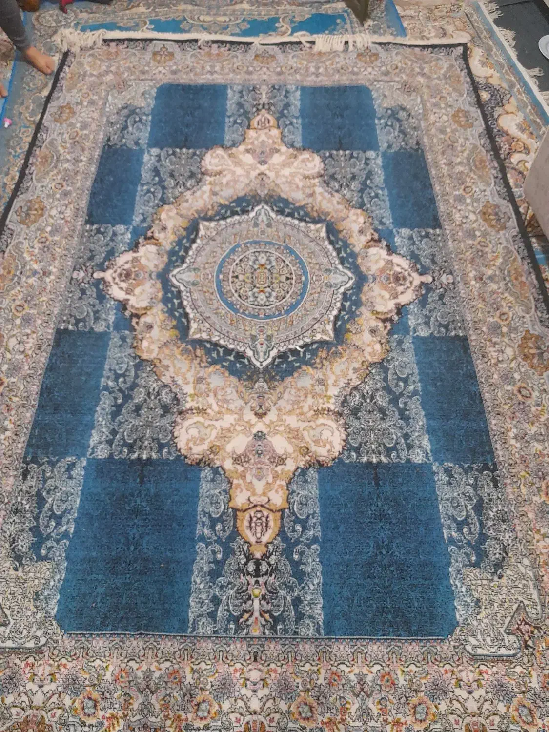 ۱جفت فرش  ۱۱میلیون تخفیف هم داره  لباسشویی ۴میلون|فرش|خوی, |دیوار